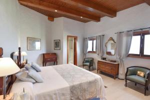 Posteľ alebo postele v izbe v ubytovaní La Casa de Arriba Arucas by VillaGranCanaria