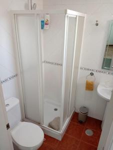 Et badeværelse på Apartamento Con Encanto 'Larios Studio'