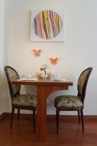 Ruang duduk di Atrium Miraflores Hotel