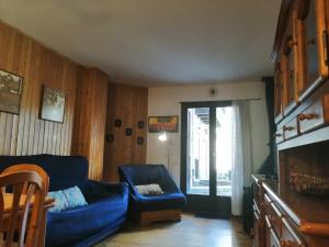 Posezení v ubytování Apartamento Besiberri 3 situado en una planta baja y con terraza