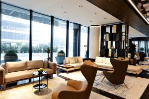 Grand Plaza Hotel & Congress Center的休息区