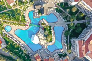 Bazén v ubytování Arum Barut Collection - Ultra All Inclusive nebo v jeho okolí