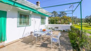 A balcony or terrace at Casa rural el Tejar Higuera de la Sierra by Ruralidays