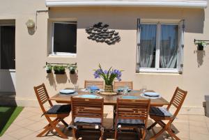 Patio alebo iná vonkajšia časť ubytovania TI BIHAN TIEGUEZH