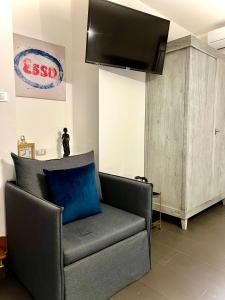 A seating area at La Sosta in Toscana