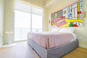 Postel nebo postele na pokoji v ubytování Ocean view Work from Home Balcony Parking Pool + 33 fotografií