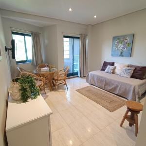 Postel nebo postele na pokoji v ubytování Apartamento Samil Primera Línea de Playa 2C