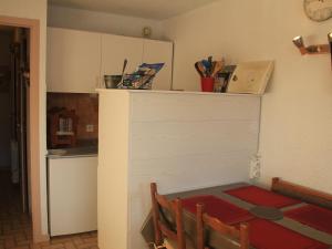 Dapur atau dapur kecil di Studio Châtel, 1 pièce, 3 personnes - FR-1-200-157