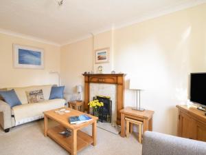 Et tv og/eller underholdning på Mead Cottage