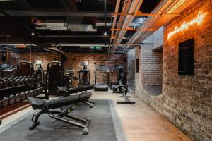 Phòng/tiện nghi tập thể dục tại Leicester Luxury Apartments - T45