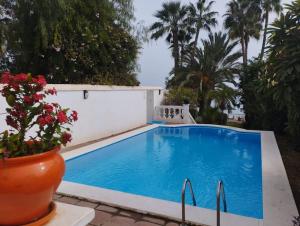 Fotografia z galérie ubytovania Beautiful 2 bedroom in Calle Carabeo, Nerja v destinácii Nerja