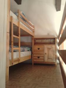 Ένα ή περισσότερα κρεβάτια σε δωμάτιο στο Appartement à Lanslevillard station Val Cenis Vanoise