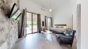 Postel nebo postele na pokoji v ubytování Bellevall hotel