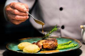 Essen im Resort oder in der Nähe