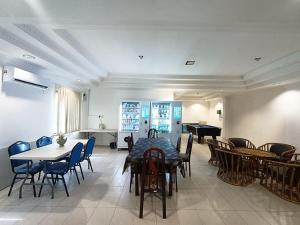 Posezení v ubytování Yew Hotel