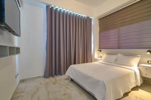 Postel nebo postele na pokoji v ubytování 1 Bed Luxury Ocean View
