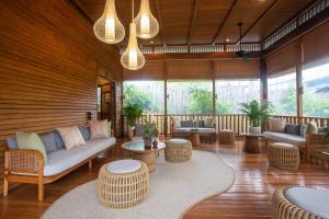 Istumisnurk majutusasutuses Buri Rasa Village Samui