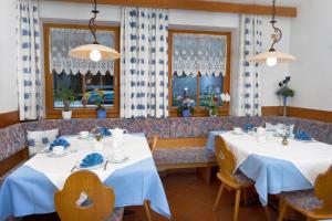Restaurace v ubytování Garni Bergland + 25 fotografií