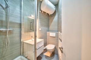 Kúpeľňa v ubytovaní Bel appartement au coeur de Montmartre + 6 fotografií