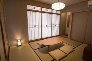 Uma área de estar em Jikukan Enishi