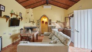 Posezení v ubytování Casa Los Olivos Prado del Rey by Ruralidays