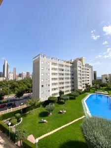 Fotografia z galérie ubytovania Apartamento Moderno Cerca de la Playa - Residencial AguaViva v destinácii Benidorm