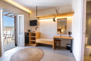 Aegean Village Beachfront Resort的厨房或小厨房