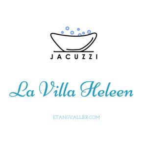 ein Logo für ein Restaurant namens la villa kitchen in der Unterkunft Etang Vallier Resort Brossac in Brossac