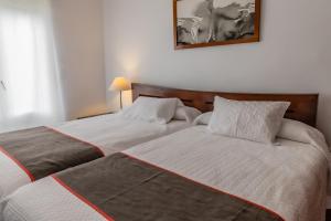 Postel nebo postele na pokoji v ubytování Hotel Las Errizas by Vivere Stays