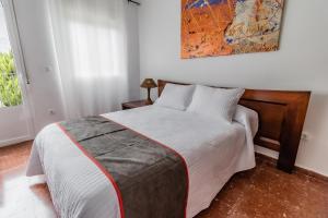 Postel nebo postele na pokoji v ubytování Hotel Las Errizas by Vivere Stays