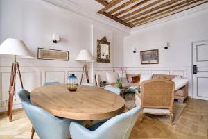 Posedenie v ubytovaní Grandiose appartement au cœur de Paris