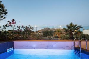 Kolam renang di atau dekat dengan Sun Moon Suite with Pool