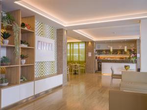 Hotel Eiffel tesisinde bir oturma alanı