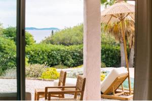 Zdjęcie z galerii obiektu Villa avec piscine, plage à pieds w mieście La Croix-Valmer