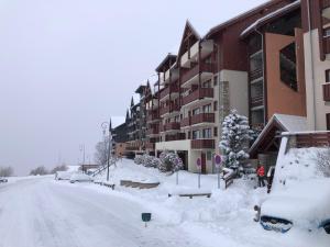Escapade cosy vu montagne Près des pistes 1800 WIFI - 6 personnes v zime