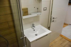 Koupelna v ubytování Apartment Barcelona Zemun Belgrade + 16 fotografií
