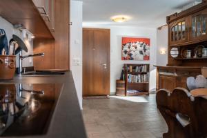Kuchyň nebo kuchyňský kout v ubytování Apartment Montana