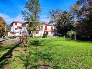 Vonkajšia záhrada v ubytovaní T1 BIS de 27m2 à BARBOTAN -Minimum 21 nuits - au calme #VACANCES#CURE-lac et piscine à 1 km,