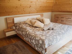 Leśne Wzgórze Korbielów客房内的一张或多张床位