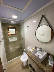 Un baño de Holiday House Gramado