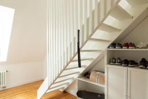 Galeriebild der Unterkunft Luxuriöses Penthouse mit Dachterrasse & Massagesessel EM-APARTMENTS DEUTSCHLAND in Bielefeld