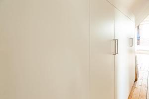 Galeriebild der Unterkunft Luxuriöses Penthouse mit Dachterrasse & Massagesessel EM-APARTMENTS DEUTSCHLAND in Bielefeld