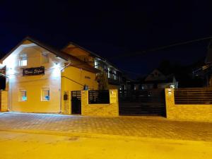 Το κτήριο όπου στεγάζεται  το bed & breakfast