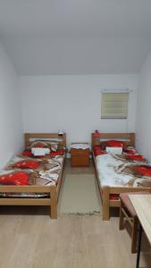 Ένα ή περισσότερα κρεβάτια σε δωμάτιο στο Rooms Stefan