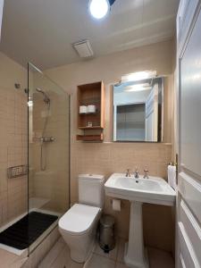 A bathroom at Stay Unique Apartments Bruc Még 13 kép