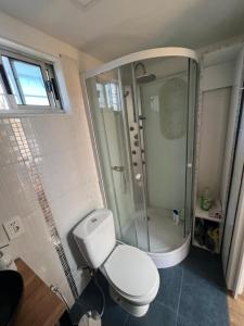 Koupelna v ubytování Cabaña en Punta del Diablo 001