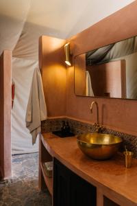 Kúpeľňa v ubytovaní Caravan by Habitas Agafay