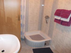 Koupelna v ubytování Apartments Pavlić