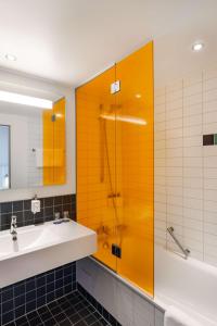 Kupatilo u objektu Park Inn by Radisson Stuttgart