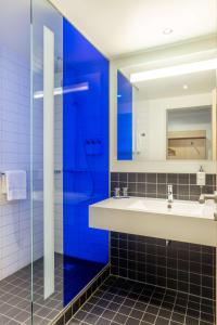 Kupatilo u objektu Park Inn by Radisson Stuttgart